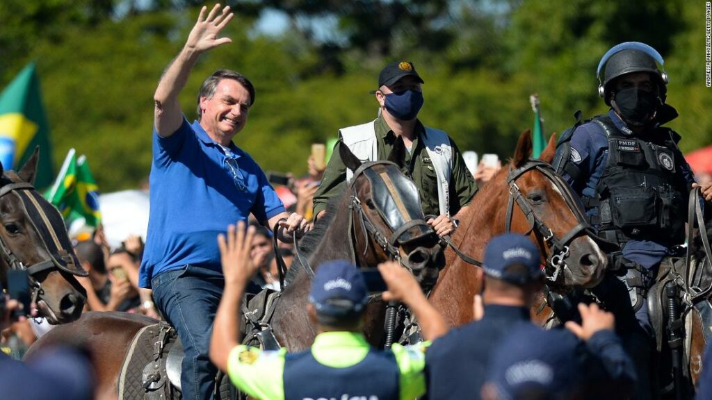 Brazil coronavirus: Judge orders Bolsonaro to wear a face mask in public