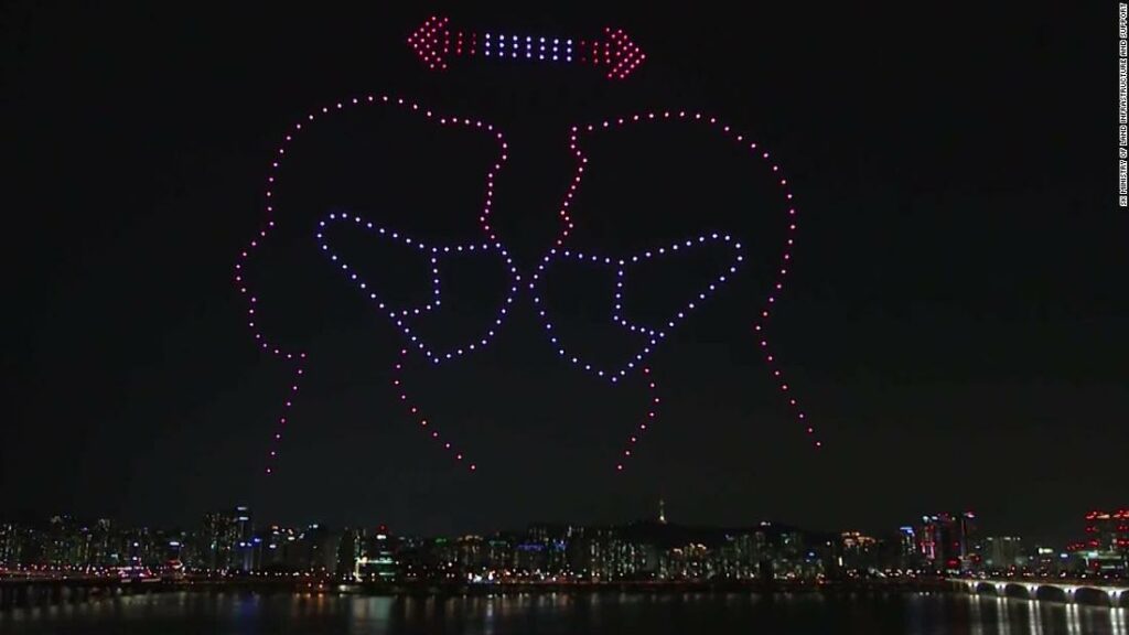 300 drones flew over Seoul to thank employees in the first place and boost coronavirus prevention measures