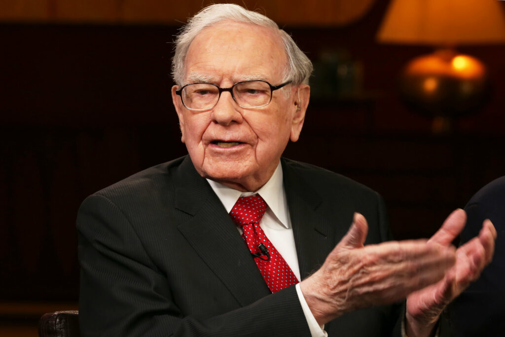 Buffett buys back record $5.1 billion in Berkshire stock as coronavirus hits operating earnings