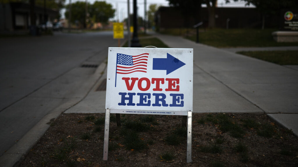 Here’s what history says happens to U.S. stocks in a close election race, regardless of the winner, Deutsche Bank says