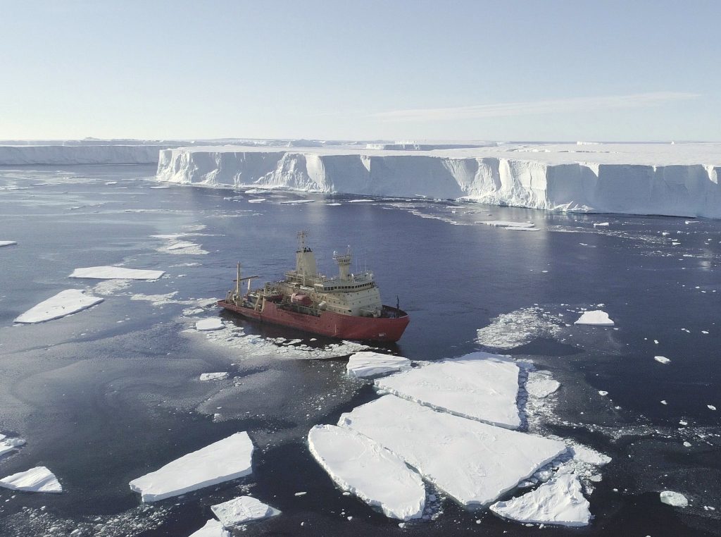 Research team surveying the seafloor near Thwaites Glacier