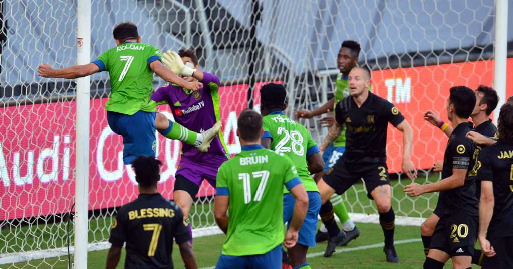 Sounders at LAFC, full-time: Shorthanded LAFC win 3--1