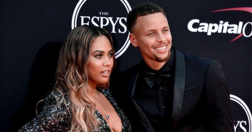 Stephen Curry reacts to his wife Aisha's new blonde hair