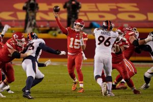 Chiefs rally to beat Bronco 22-16 to clinch the playoff platform  KLRT