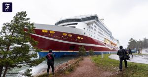 The ferry carrying approximately 430 people on board ran aground