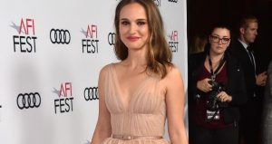 Natalie Portman shines in an Australian garden dress