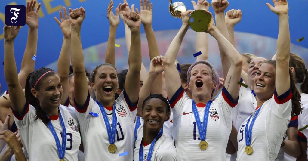 Women soccer fail before they file a salary lawsuit in court