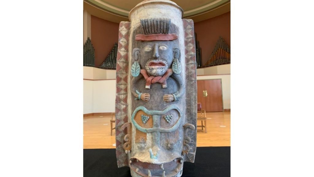 Mexico takes back the Mayan jar that was in the United States