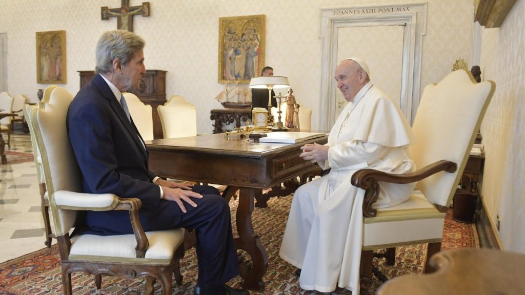 Kerry: The climate crisis The Pope's vote is more important than ever