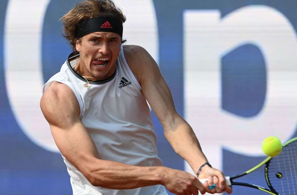 Alexander Zverev hat sein Auftaktmatch in Madrid gewonnen. Foto: AFP/CHRISTOF STACHE