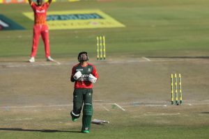 ZIM vs BAN: Ghost picks the wicket in a T20 cricket match, here is the video