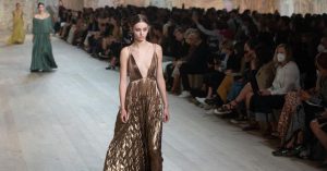 Lvmh, first half net profit rises to 5.3 billion (+62% in 2019)