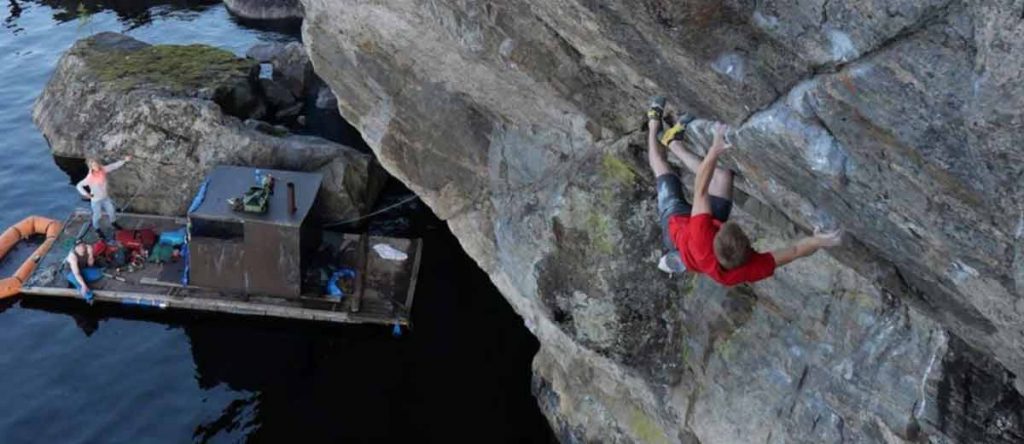 Nalle Hukkataival erfffnet DWS-Route el Tippa Tapa (8c) in Finnland