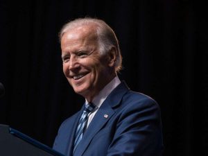 Joe Bidens Arzt beschreibt ihn als aktiv und energiegeladen. Foto: Spike Johnson/Shutterstock.com