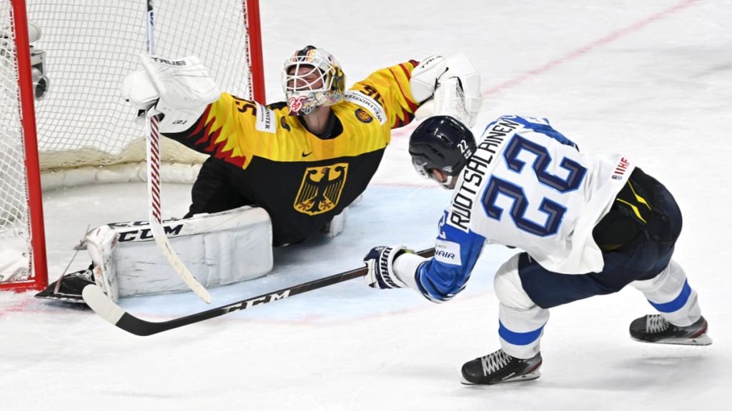 Ice Hockey World Cup: Holzer's goal isn't enough - DEB just loses