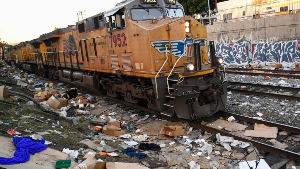 New theft trend in the US: Thieves target Amazon freight trains