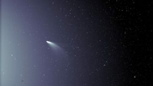 NASA captures remarkable image of NEOWISE comet