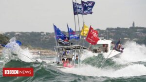 Lake Travis: Several boats sunk in a pro-Trump parade in Texas