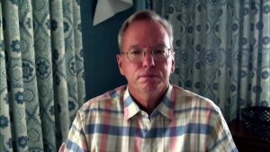 Ex-President of Google, Eric Schmidt: The United States "dropped the ball" on innovation