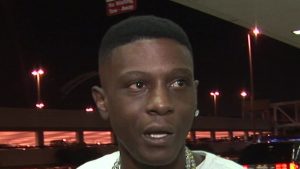 Boosie Badazz's leg shot in Dallas at Wake of Mo3 Killing