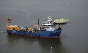 An Indian rescue ship joins the international search fleet for an Indonesian submarine Photo: - / AFP