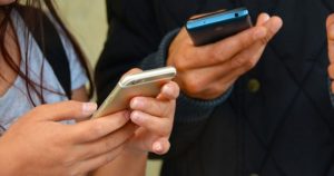 Psychologists explain what your cell phone use says about you