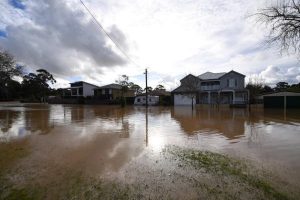 Heavy winds and rain cause flooding in Australia