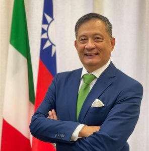 Democracy is Taiwan's power.  Interview with Ambassador Lee