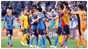 Japan saves the match ball against Australia... but it's still in trouble