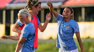 Video.  Salvadoran footballer Karen Reyes is the champion of Finland