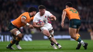 England beat Australia 32-15