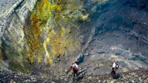 Etna volcano: Unprecedented discovery of man's remains in a cave |  It is suspected that the person entered the cave voluntarily